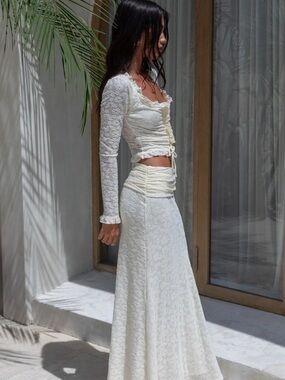 BNWT Fortunate One White-Yellow Lace Top